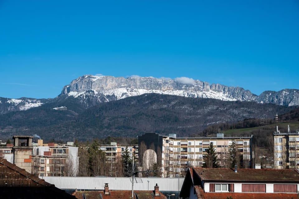 La Ruche des carrés - T3 vue panoramique Apartment in Annecy