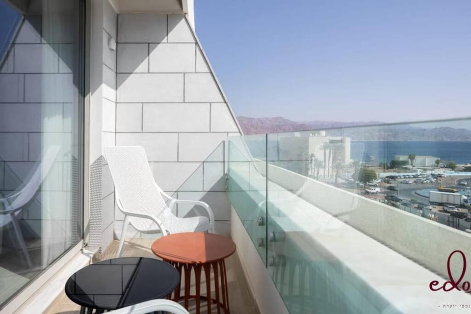 View (from property/room), Balcony/Terrace, Sea view