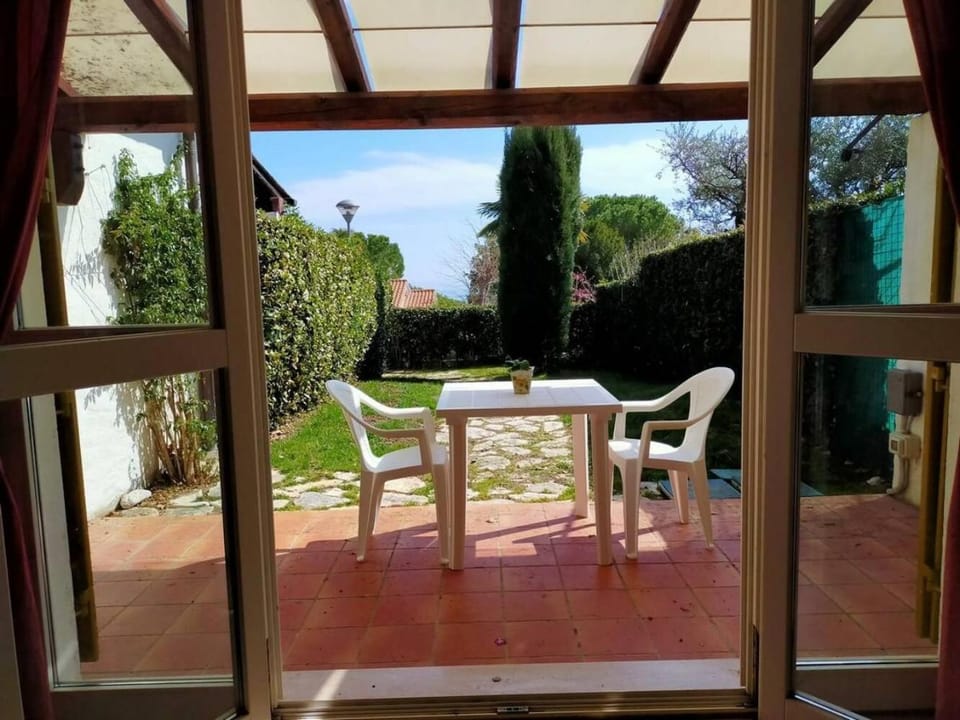 Property building, Garden, Garden view