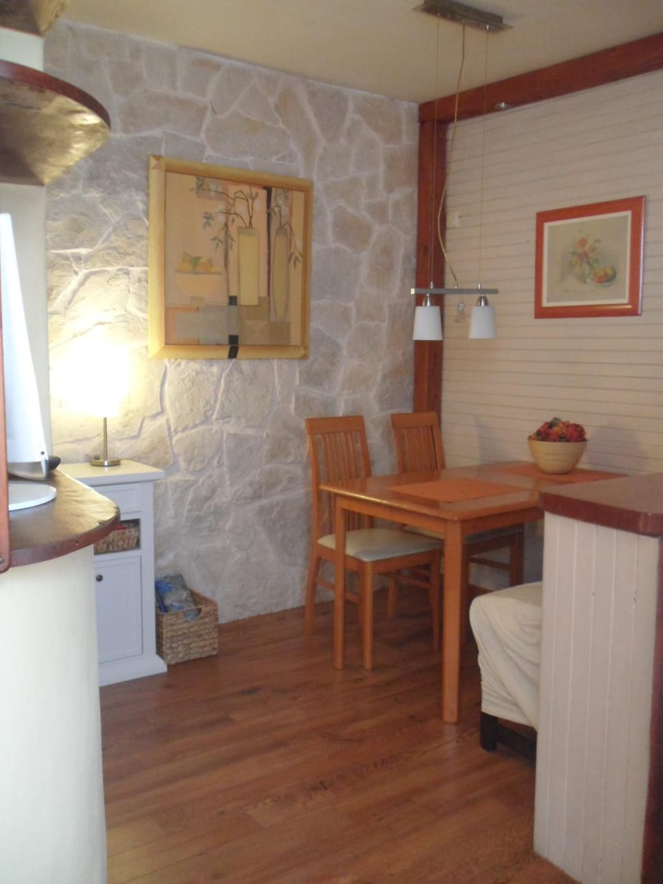 Seating area, Dining area