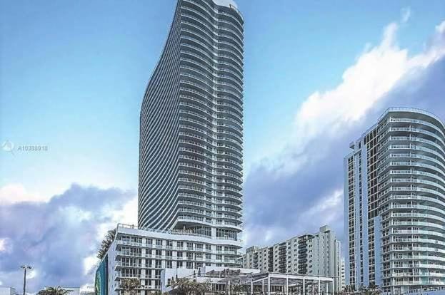 Amazing View at a Spectacular Apartment by rent4us Apartment in Hollywood Beach