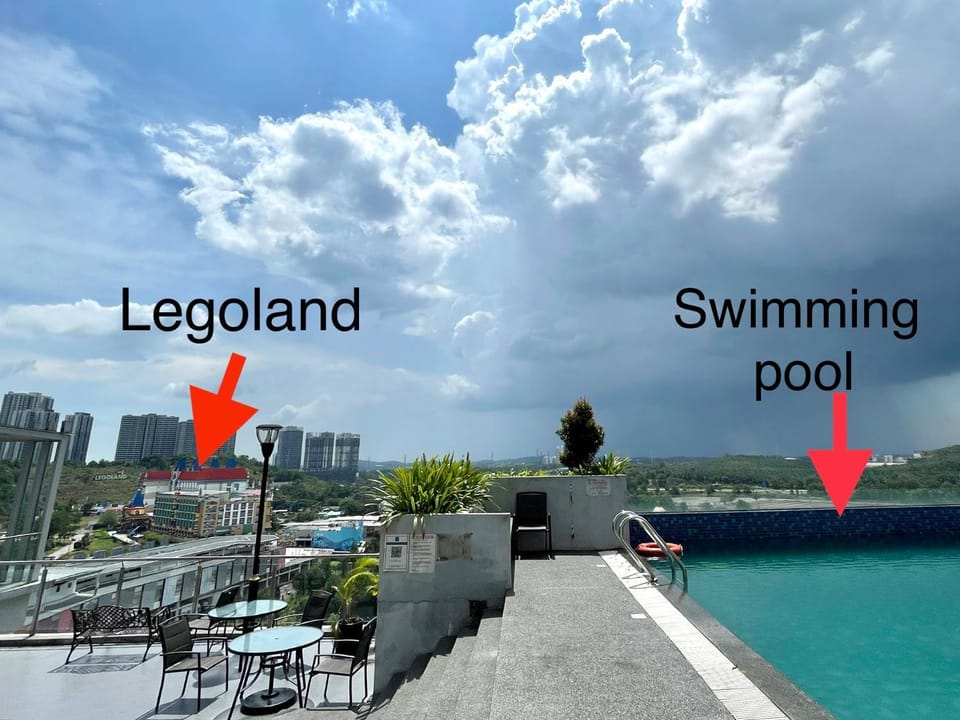 Disney Lakeview Walking to Legoland 2B2B Apartment in Johor