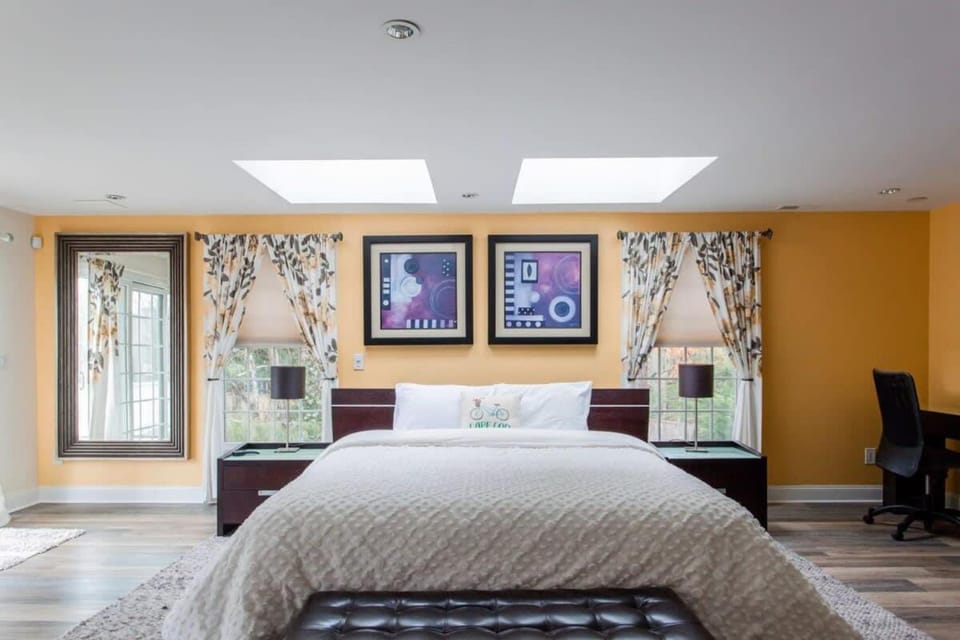 Stay On The Cape Vacation Rentals : Large Family Home With Pool Come Enjoy The Cape House in Centerville