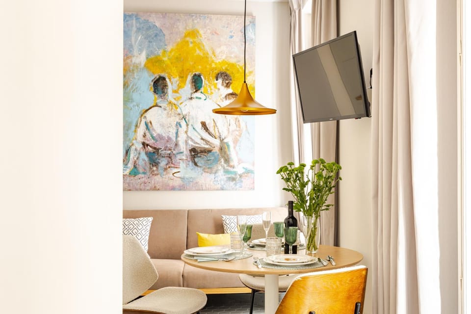 TV and multimedia, Decorative detail, Dining area