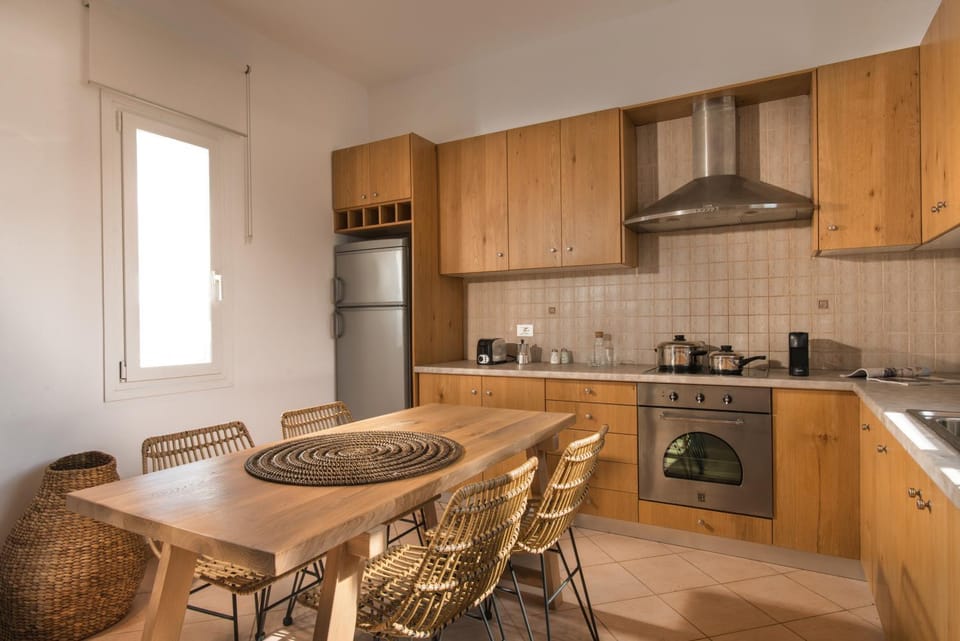Coffee/tea facilities, Kitchen or kitchenette, Kitchen or kitchenette, Dining area, pet friendly, stove