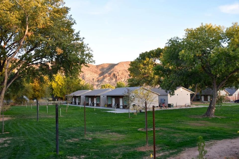 Bunkhouse 3B With Full Bath House in La Verkin