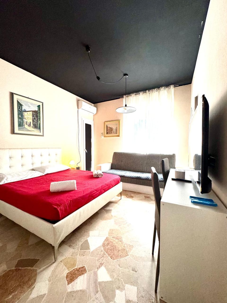 Milano Relax Room Bed and Breakfast in Lombardy