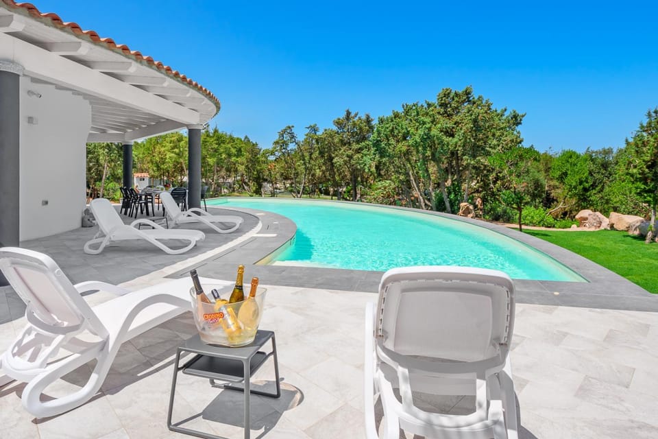 Spring, Garden view, Swimming pool