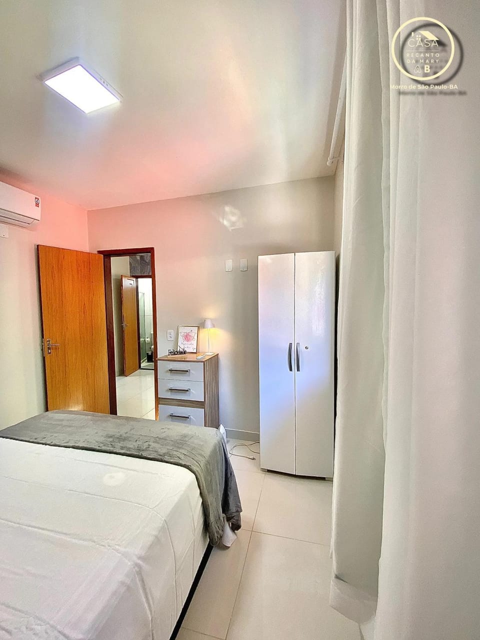 Massage, View (from property/room), Bedroom, group of guests, Family, furniture, internet, wedding, air conditioner