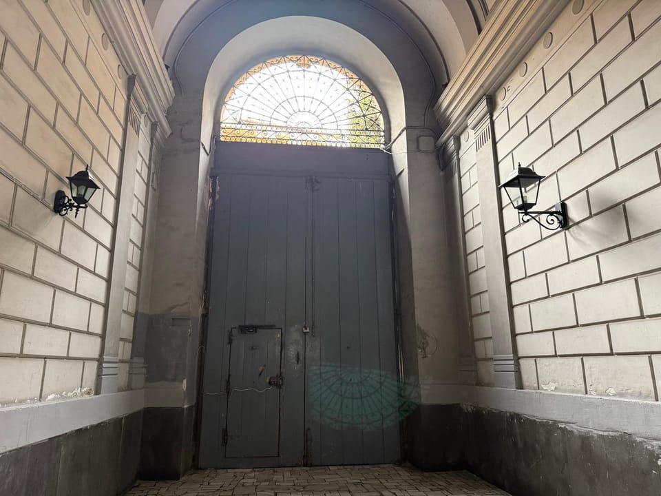 Inner courtyard view