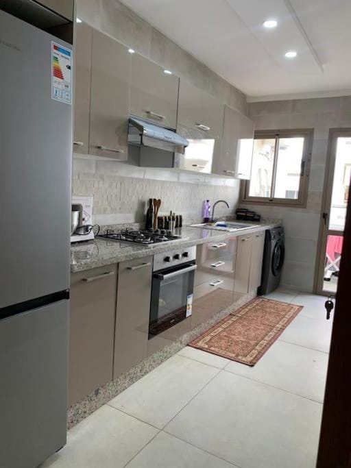 Jolie Appartement avec Balcon Parking a 50 m de la plage Apartment in Marrakesh-Safi