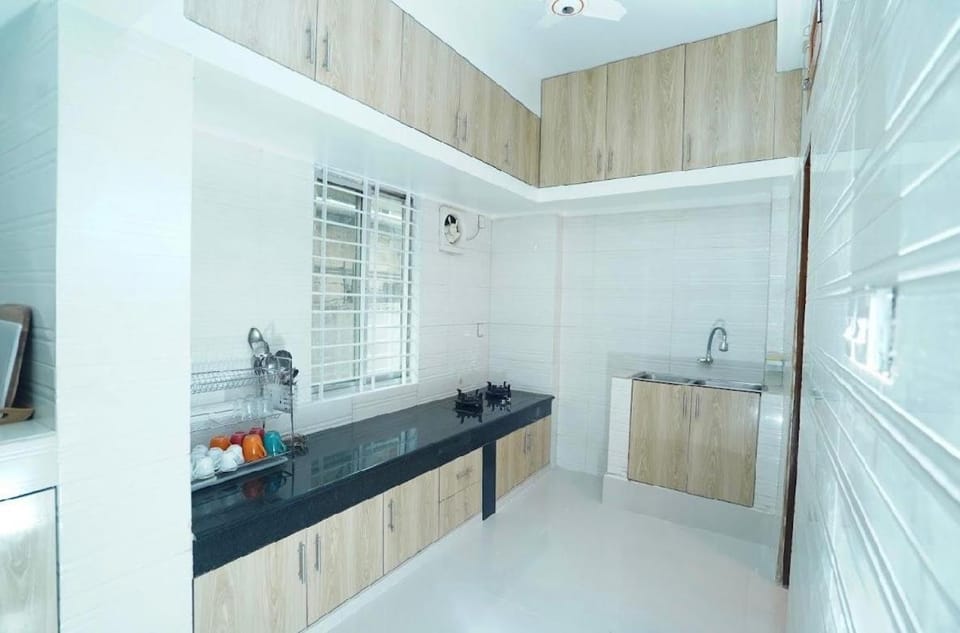 Alom Manzil - 4 Bedroom Family Home Apartment in Bangladesh