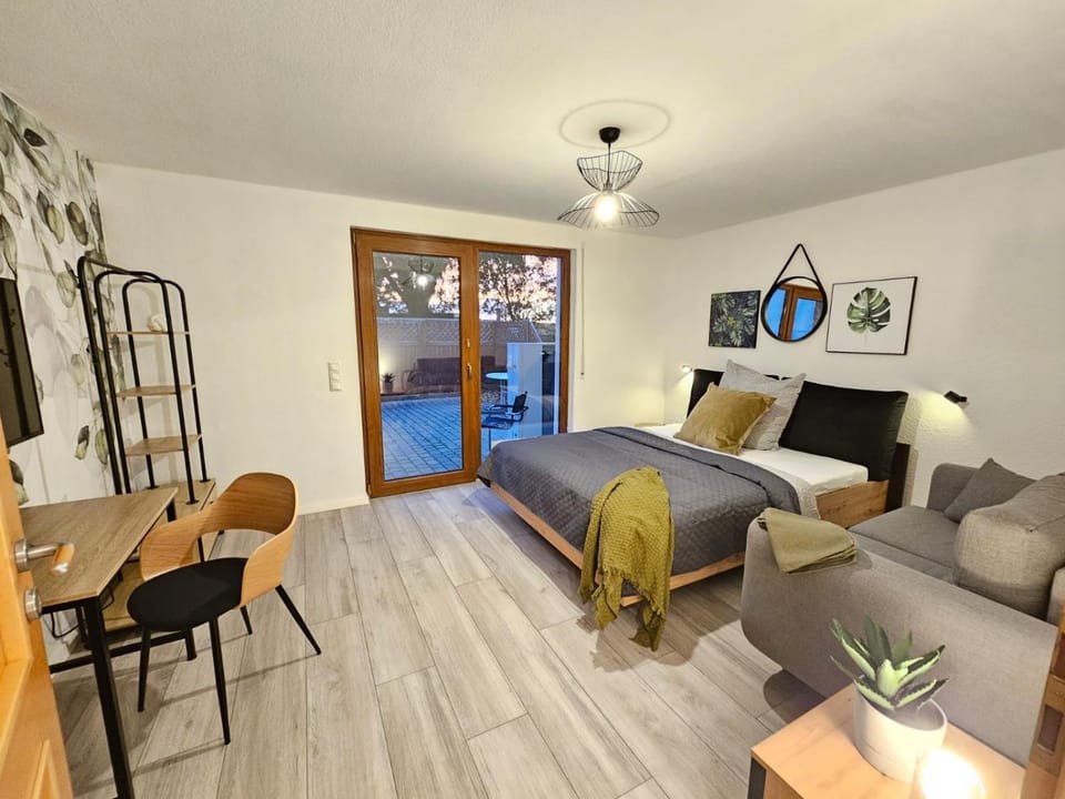 Fewo am See, Ferienhaus, 7 Schlafzimmer, Waschmaschine, Businesswohnung Apartment in Lower Saxony, Germany