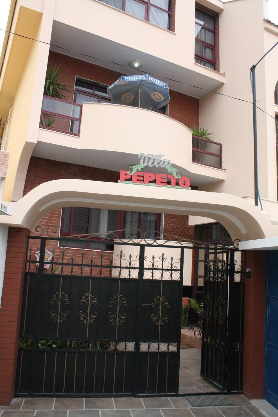 Facade/entrance