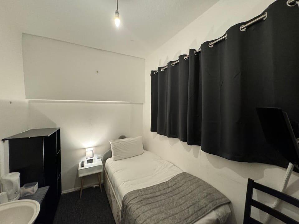 Hotels 24-7 - The Old Knoll Guesthouse Bed and Breakfast in Newport