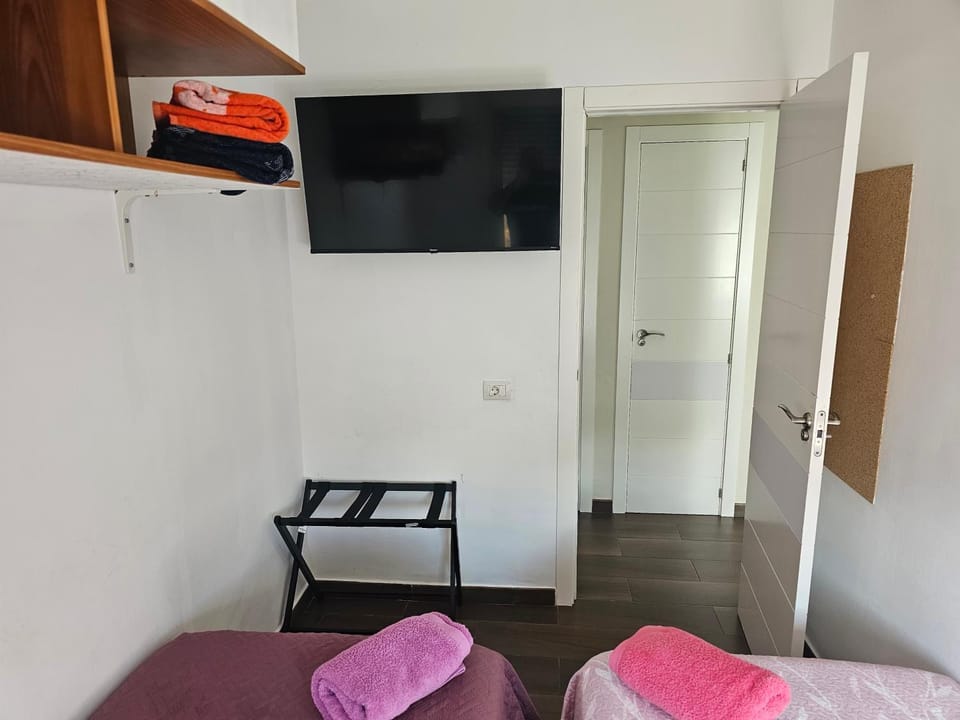 Cristimar H23 big pool, 3 bedroom and 3 baths Apartment in Los Cristianos