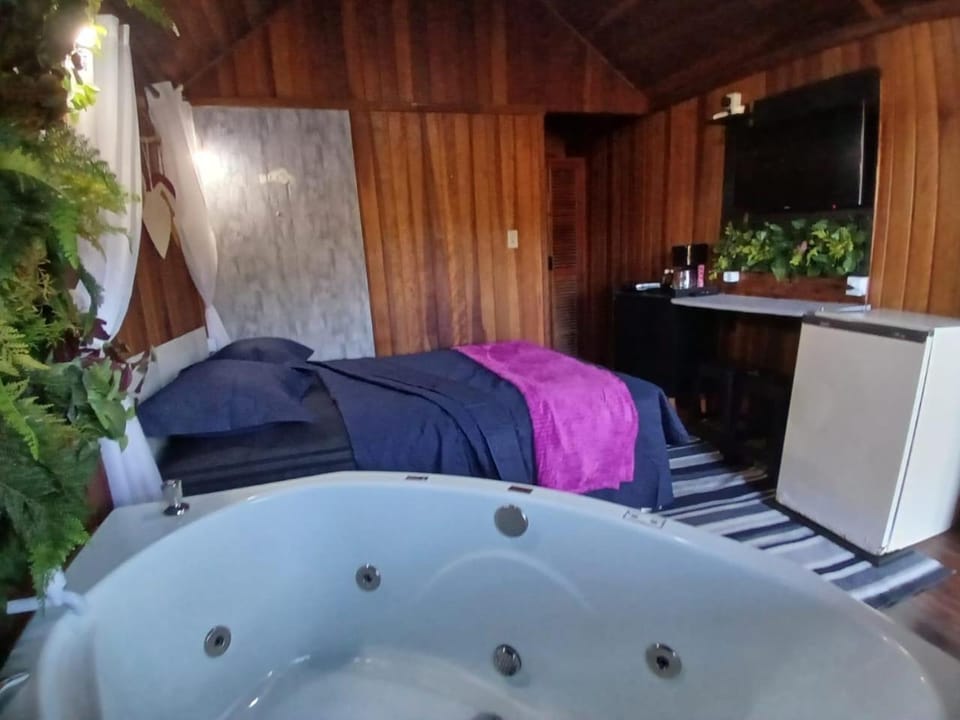 Cabana do Lago com Jacuzzi Apartment in State of São Paulo