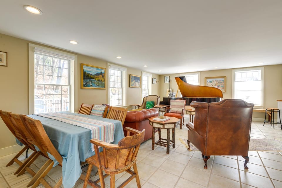Historic New Hampshire Home: 1 Mi to Boat Launch House in Bellows Falls