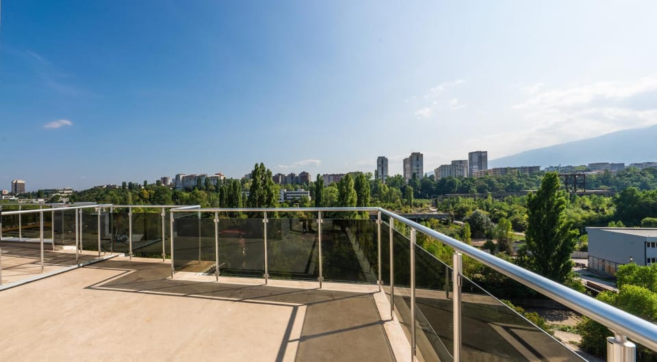 Day, Natural landscape, View (from property/room), Balcony/Terrace, City view
