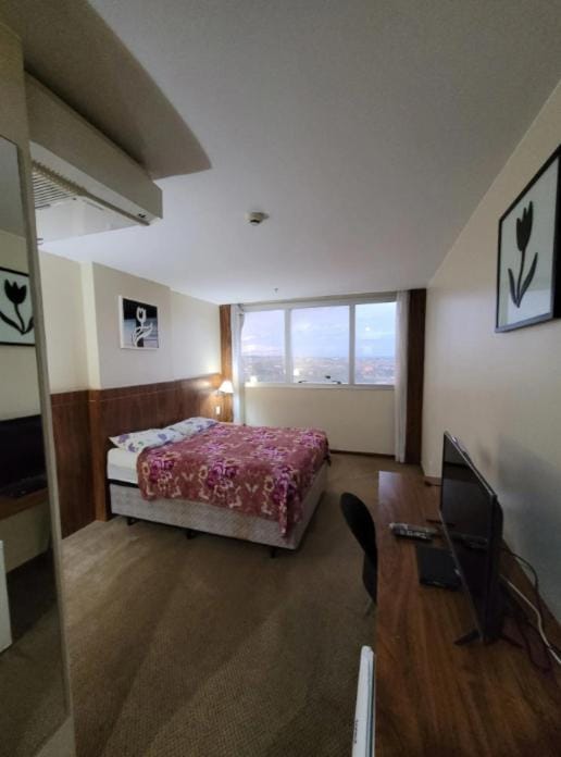 Bed, TV and multimedia, Photo of the whole room, Bedroom, air conditioner