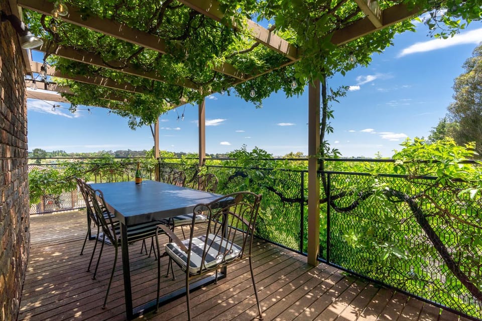 View (from property/room), Balcony/Terrace