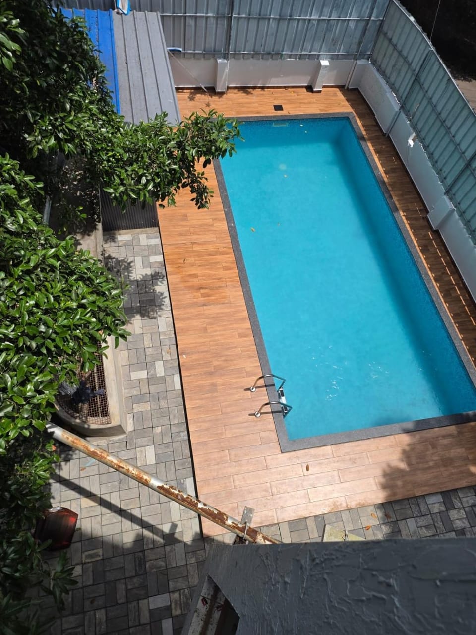 Property building, Swimming pool