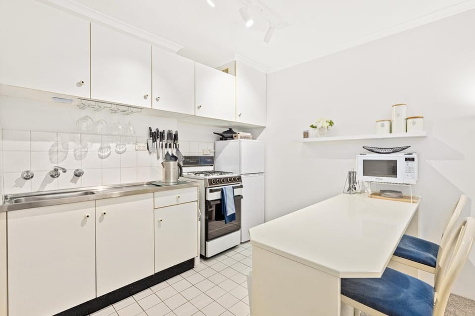 HENRY12 Self- Catering Apartment in Sydney