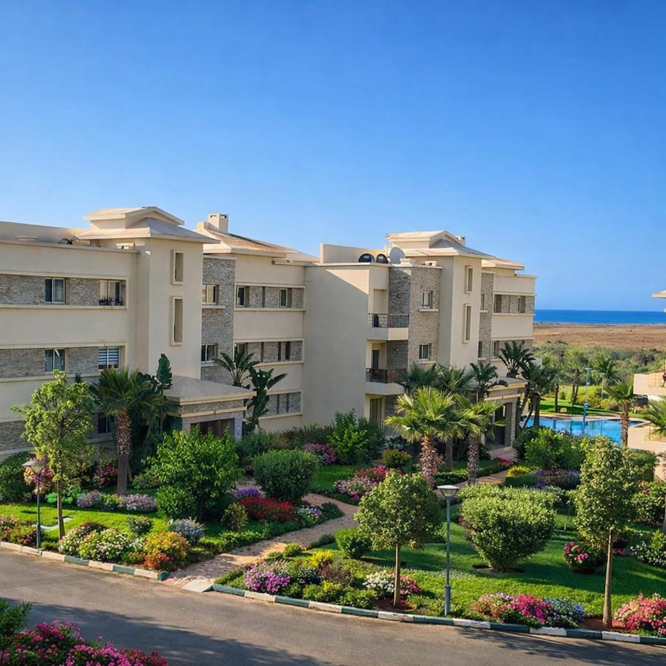 Natural landscape, Garden, Garden view, Pool view, Sea view