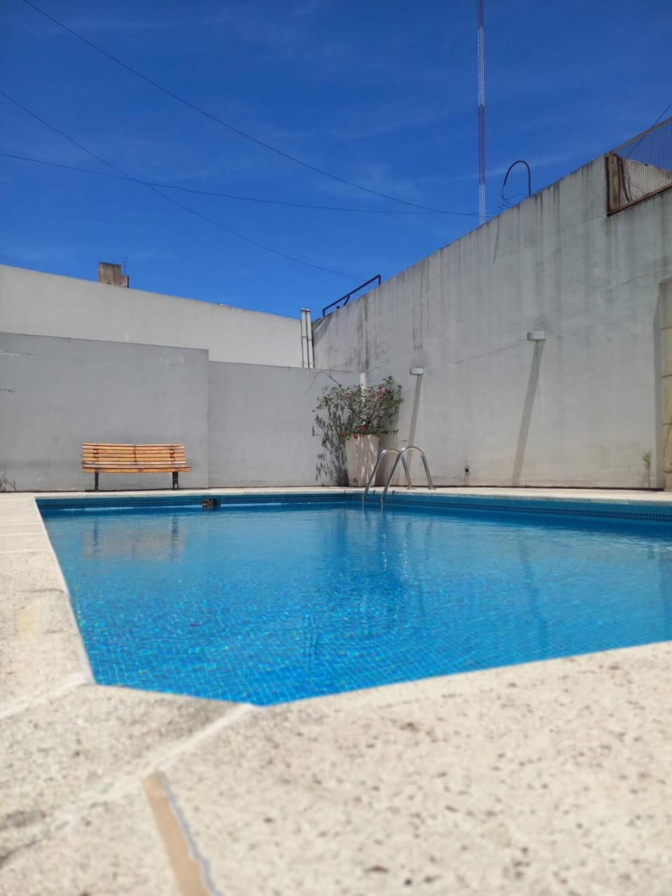 Swimming pool, Swimming pool