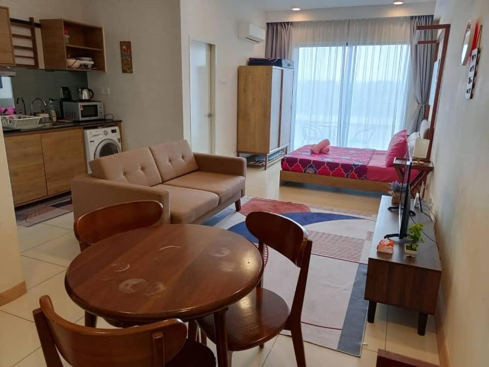 Timurbay Seafront byRomeoMike Apartment in Terengganu, Malaysia
