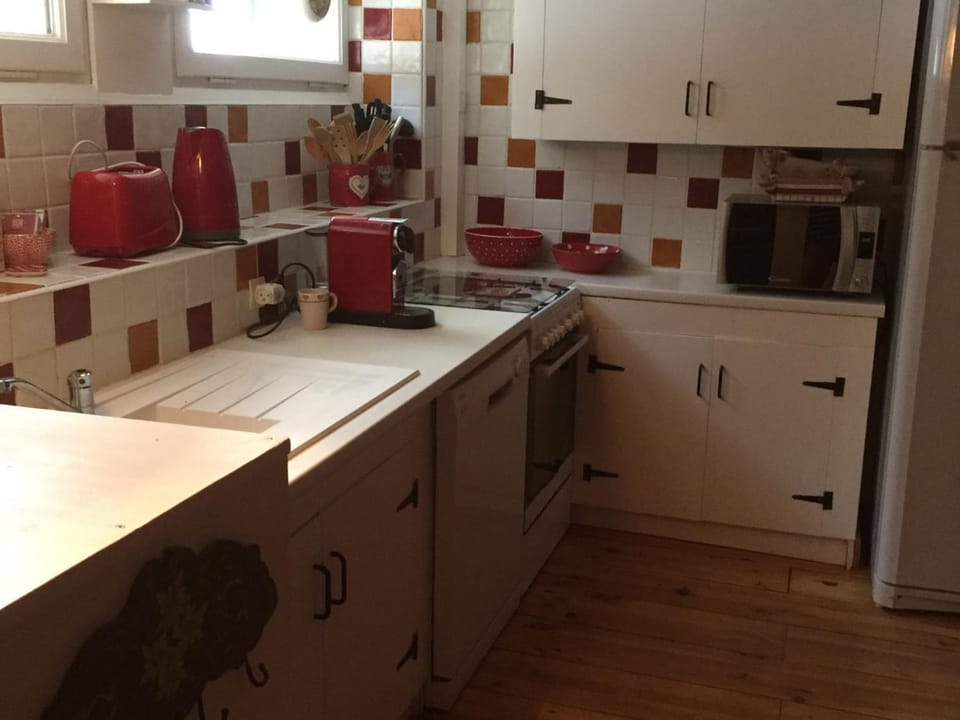 Appartement spacieux 4 chambres avec terrasse, jardin et Wi-Fi aux Gets, proche téléski de la Turche Apartment in Les Gets