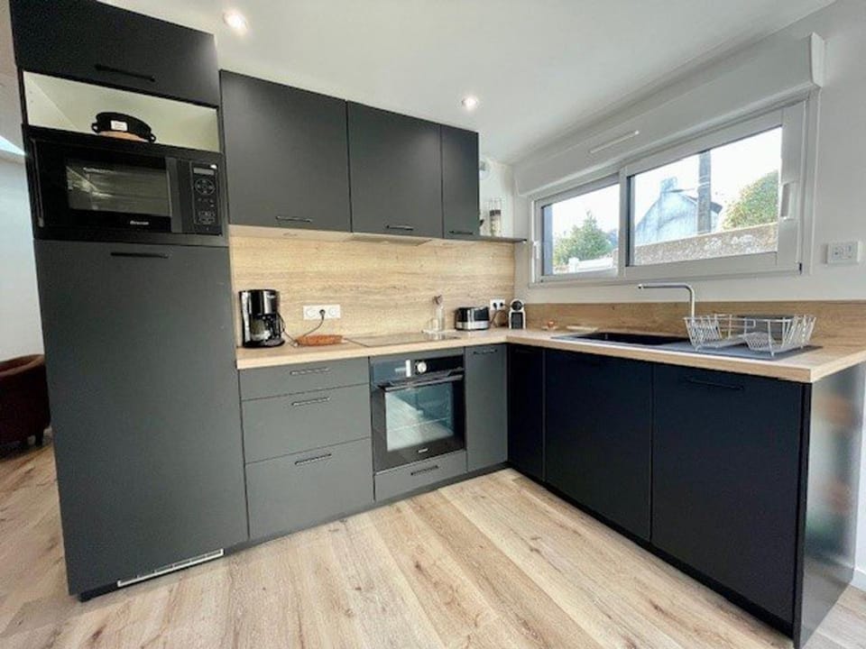Quiberon: Maison 3 Pièces, Jardin, Centre, Wifi, 6 Pers - FR-1-478-264 Villa in Quiberon