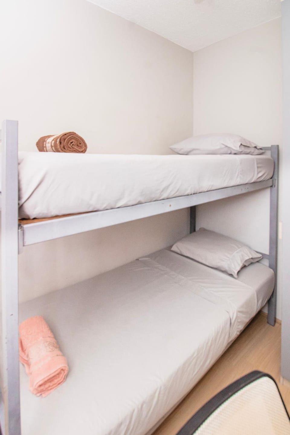 Bedroom, bunk bed