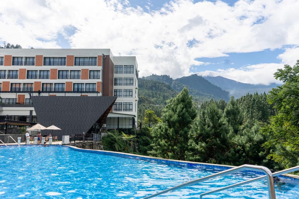 Property building, Swimming pool