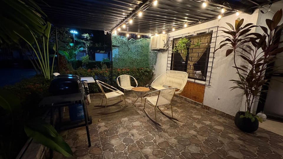 Le”More House House in Girardot