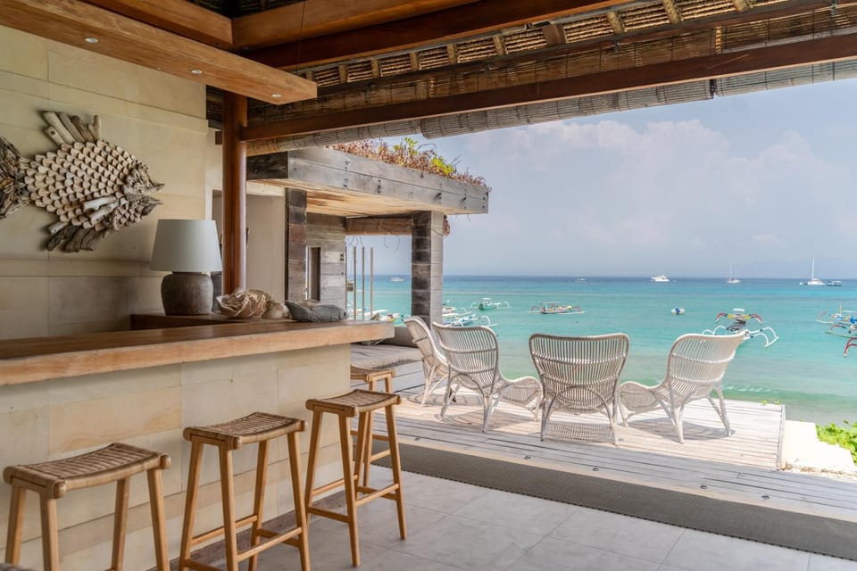 Lounge or bar