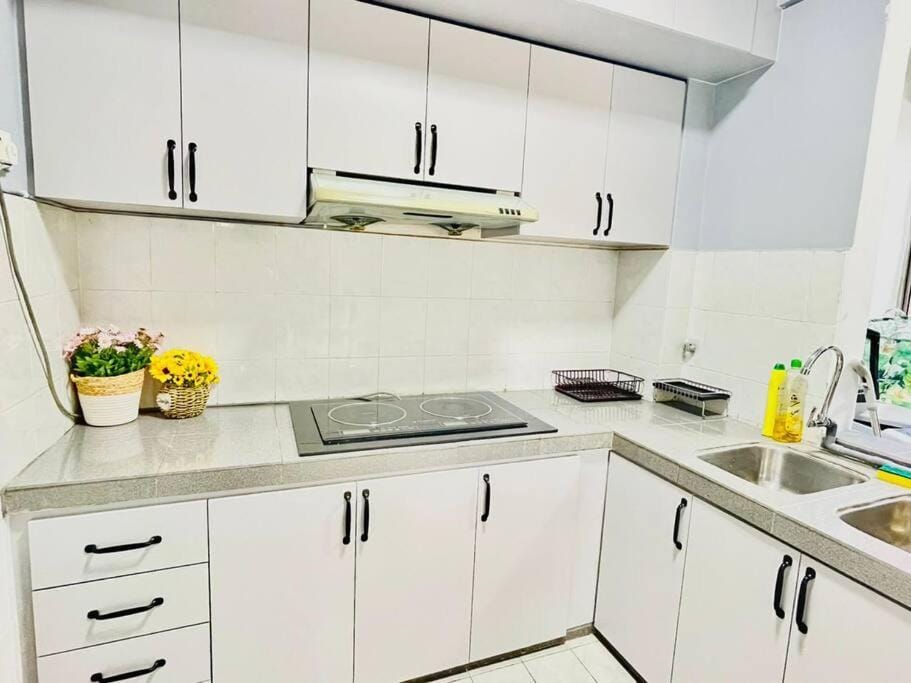 9 pax Homestay near Axiata Arena & Pavilion 2 Apartment in Federal Territory of Kuala Lumpur