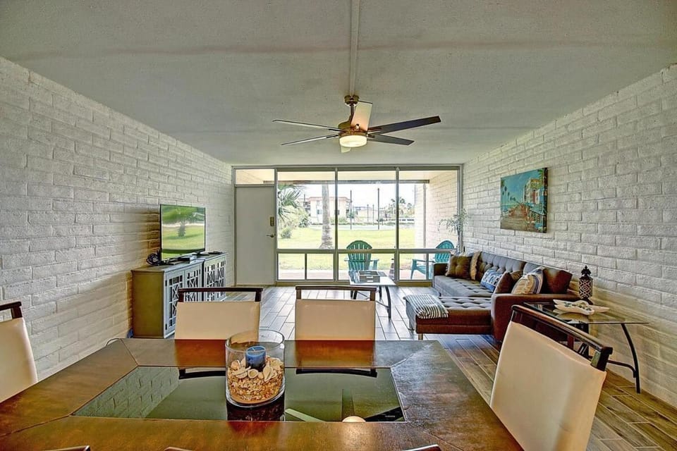 A Salty Day Getaway at Sea Sands Condominiums House in Port Aransas
