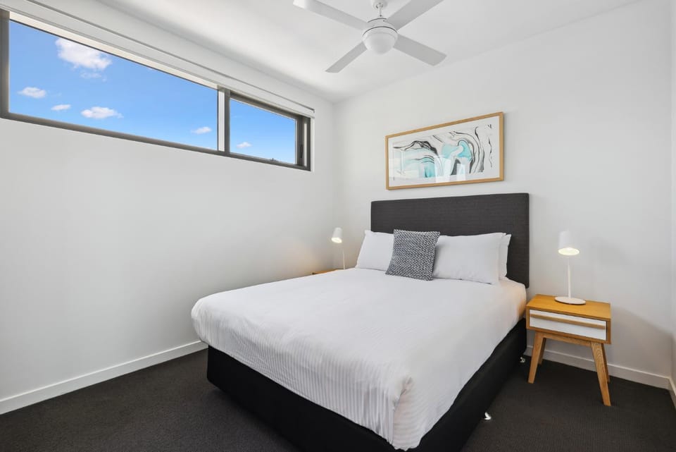 Chic 2-Bed with Rooftop Overlooking the City Apartment in Brisbane City
