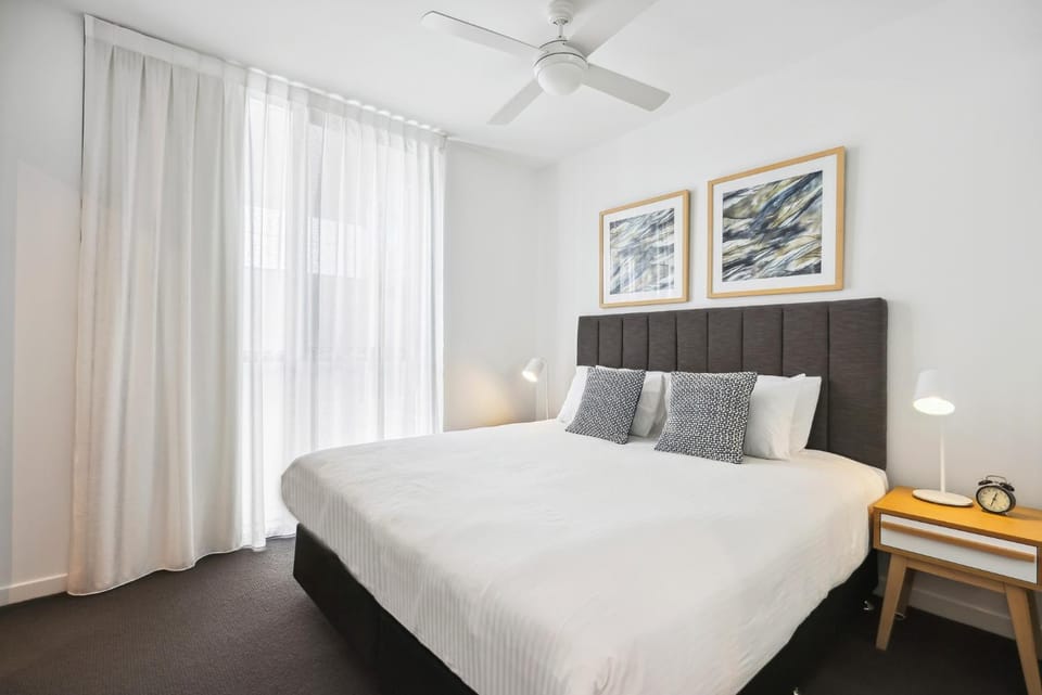 Chic 2-Bed with Rooftop Overlooking the City Apartment in Brisbane City