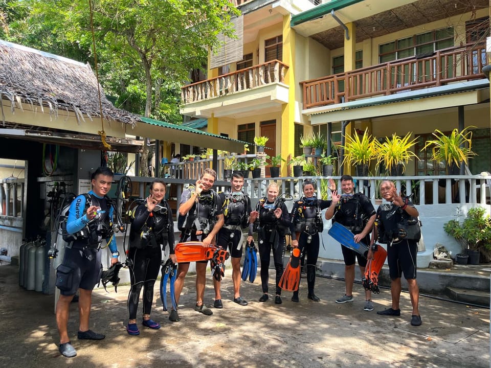 Property building, Diving