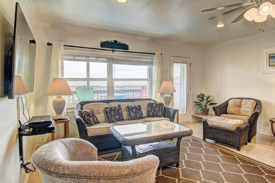 Buena Vista at Sea Isle Village House in Port Aransas
