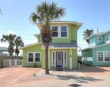 Casa Bella Community pool House in Port Aransas
