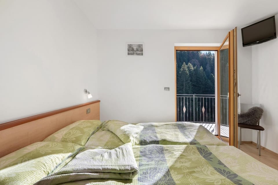 Property building, Living room, Bedroom