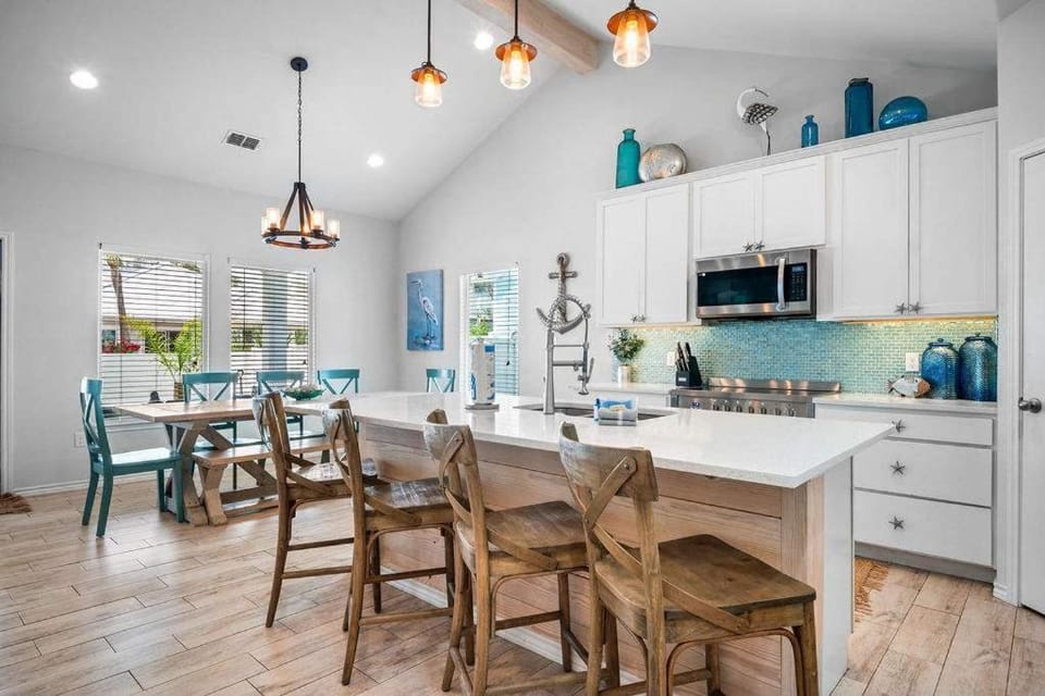 Island Gem at Royal Sands House in Port Aransas