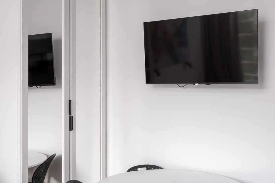Communal lounge/ TV room, TV and multimedia, Evening entertainment