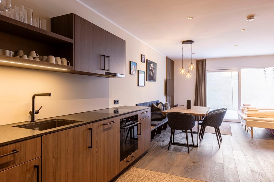 Kitchen or kitchenette, Living room, Dining area