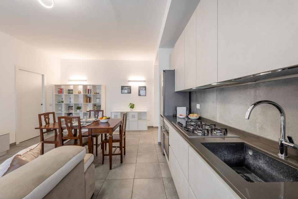 Kitchen or kitchenette, Dining area, dishwasher, stove