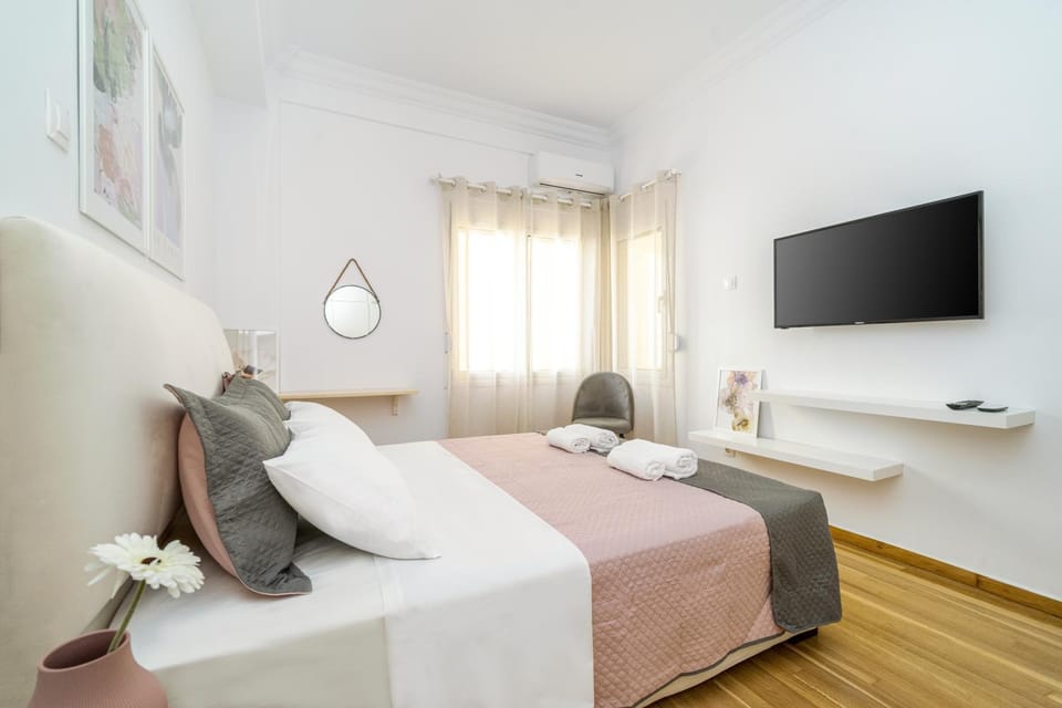 This must be the place. Apartment in Athens