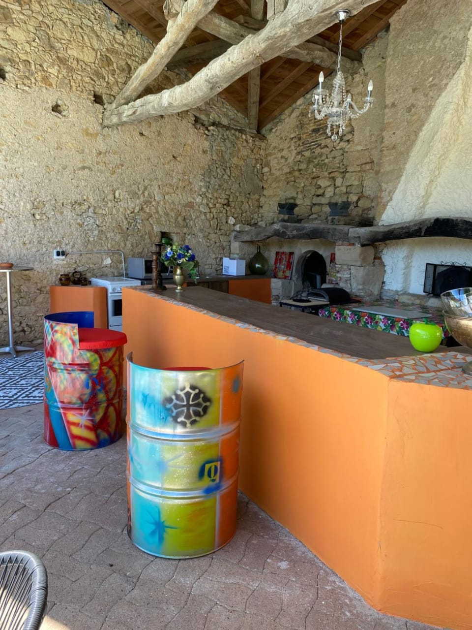 BBQ facilities, Lounge or bar